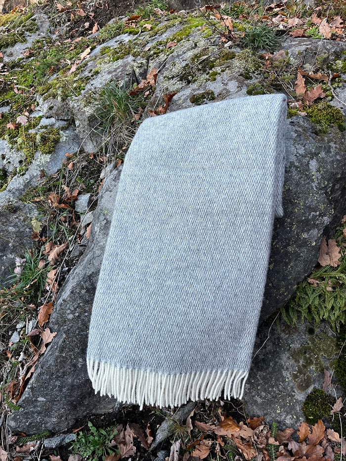 Heimdall Norway - stort ullpledd - Hårteigen - grå