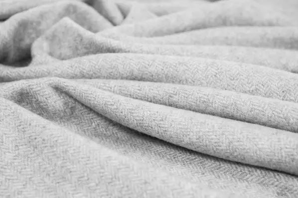 Heimdall Norway - stort pledd i cashmere - merino ull - Frogner - lys grå