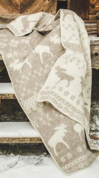 Heimdall Norway - stort ullpledd - dobbelvevd - elg motiv - snøkrystall - beige