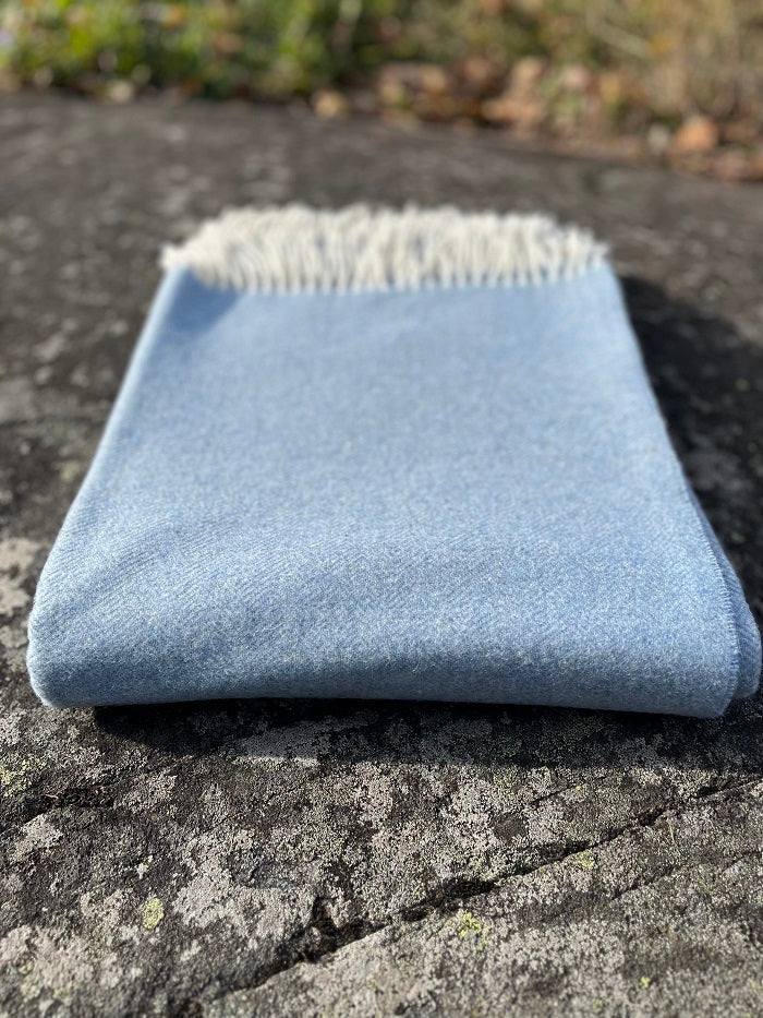 HEIMDALL NORWAY BLANKET - STAVERN - MERINO - LIGHT BLUE